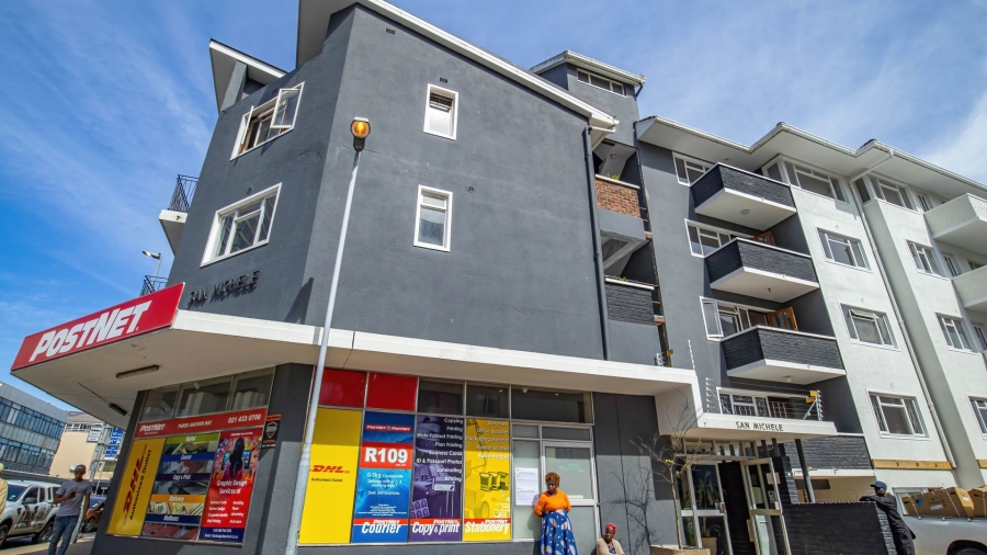 To Let 1 Bedroom Property for Rent in Sea Point Western Cape